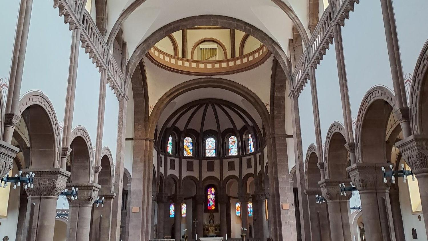 Innenansicht des Saardoms (Hl. Sakrament) in Dillingen