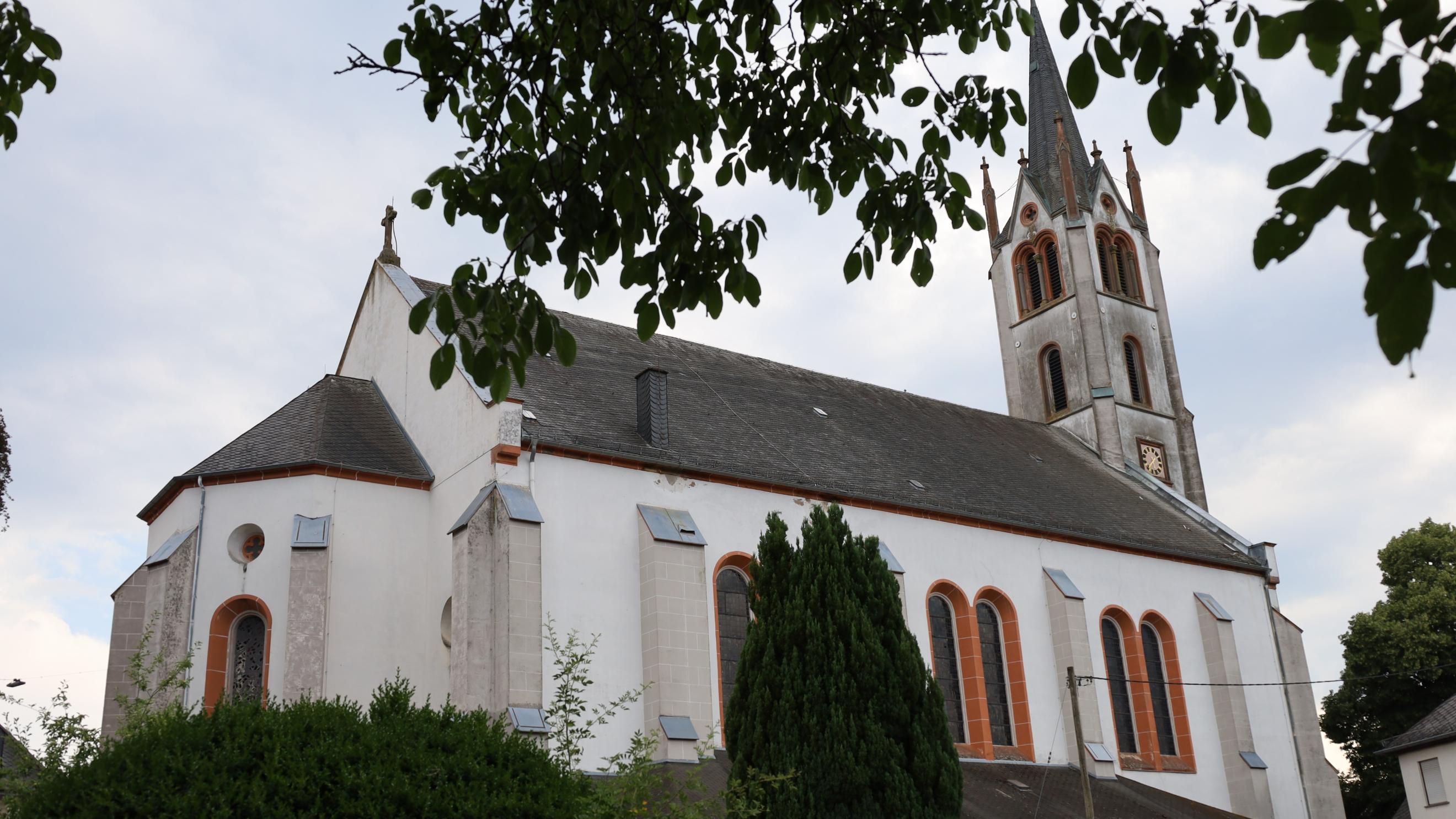Außenansicht der Kirche St. Martinus in Hermeskeil